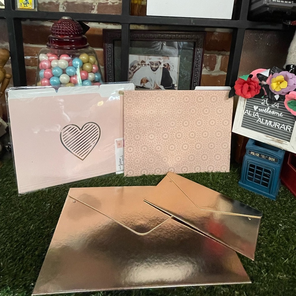 Rosey love stationary